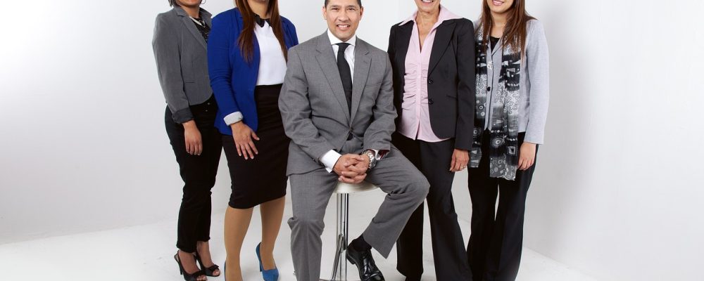 employees-885338_1280